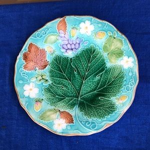 Majolica stamped 8.75 antique plate